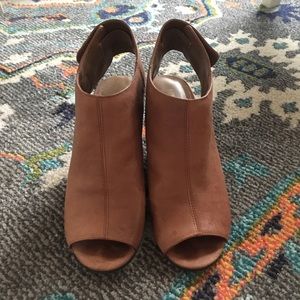 Nine West Brown Leather Healed Peep Toe Bootie